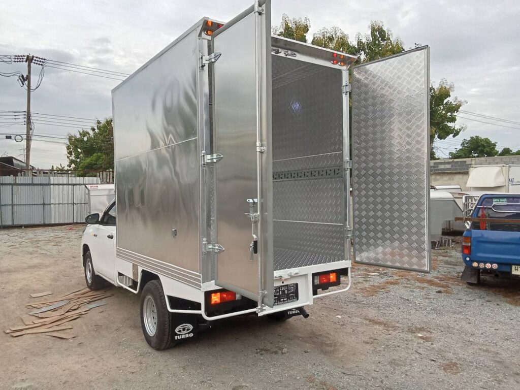 ตู้บรรทุก ตู้แห้ง ไม่ทำสีผนังด้านนอก ราคาถูก