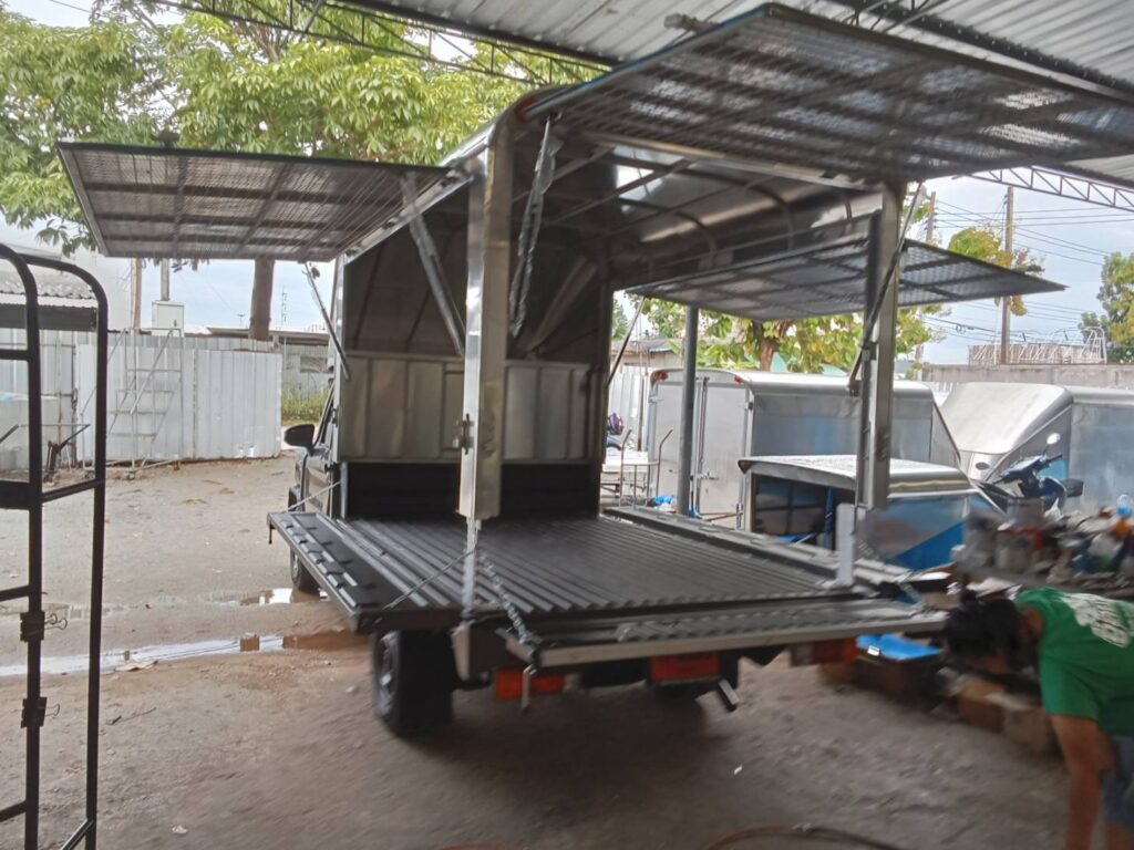 หลังคารถขายของเคลื่อนที่ หลังคารถขายของ หลังคารถฟู้ดทรัค หลังคารถฟู้ดทรัคมือสอง รับทําหลังคาฟู้ดทรัค ชลบุรี รับทํารถ food truck ชลบุรี